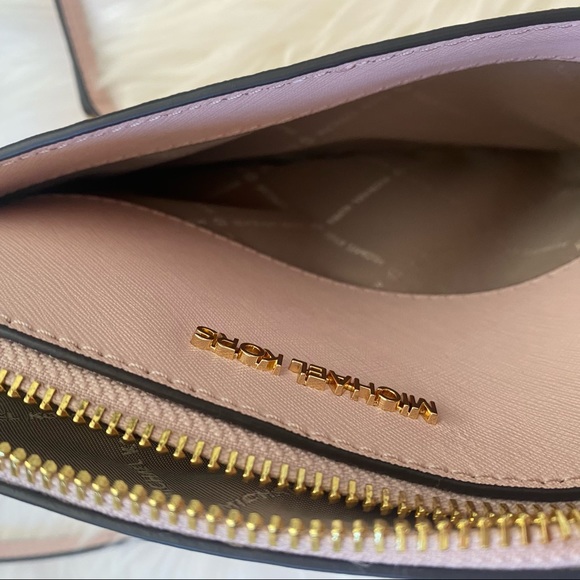 Michael Kors Jet Set Travel MD Dome Crossbody Bag - Picture 10 of 15